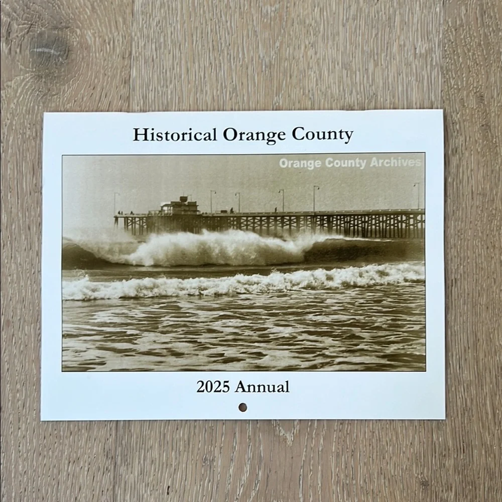 💜 FREE w/ any Purchase. Orange County 2025 Calendar. NEW. 🆕